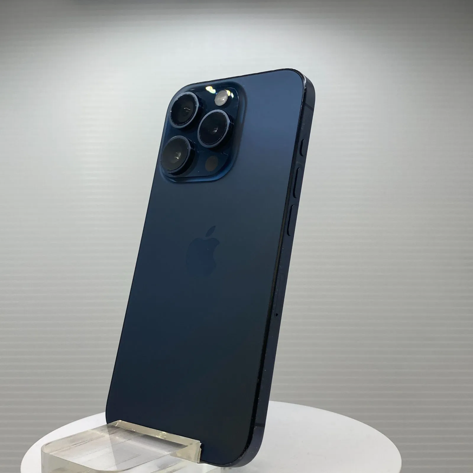 【本日のみ】iPhone 15 Pro 256GB ブルーチタニウム　ジャンク ジャンク】iPhone15Pro 256GB ブルーチタニウム SIMフリー So 【公式通販】