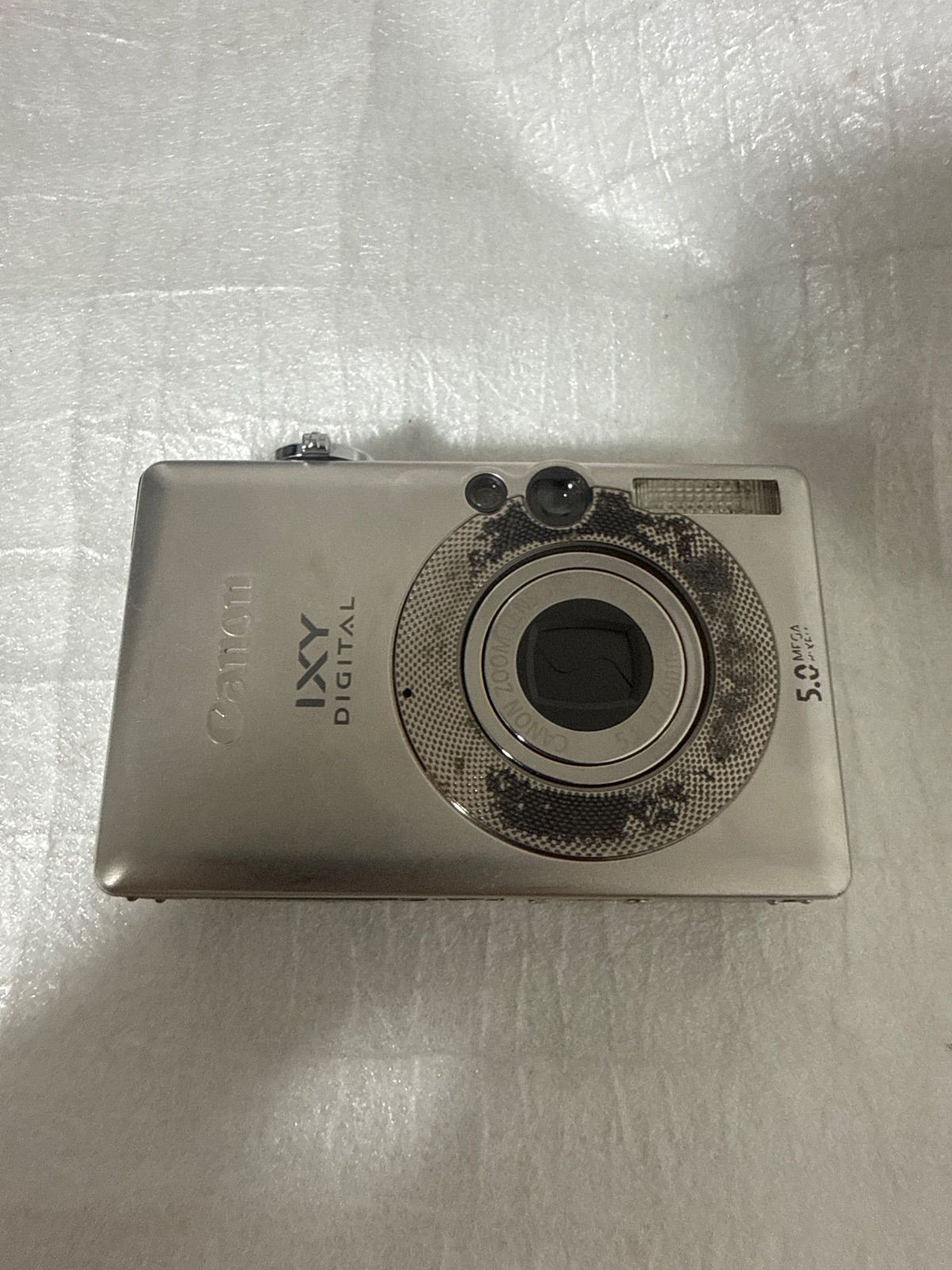 Good operation digital camera body Canon IXY DIGITAL 55