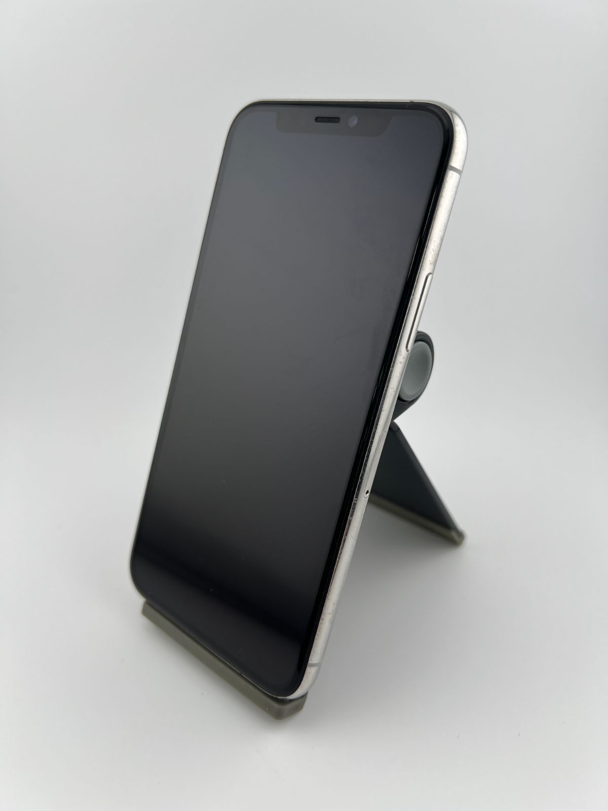 iPhone 11 Pro 256GB シルバー 中古 - メルカリ