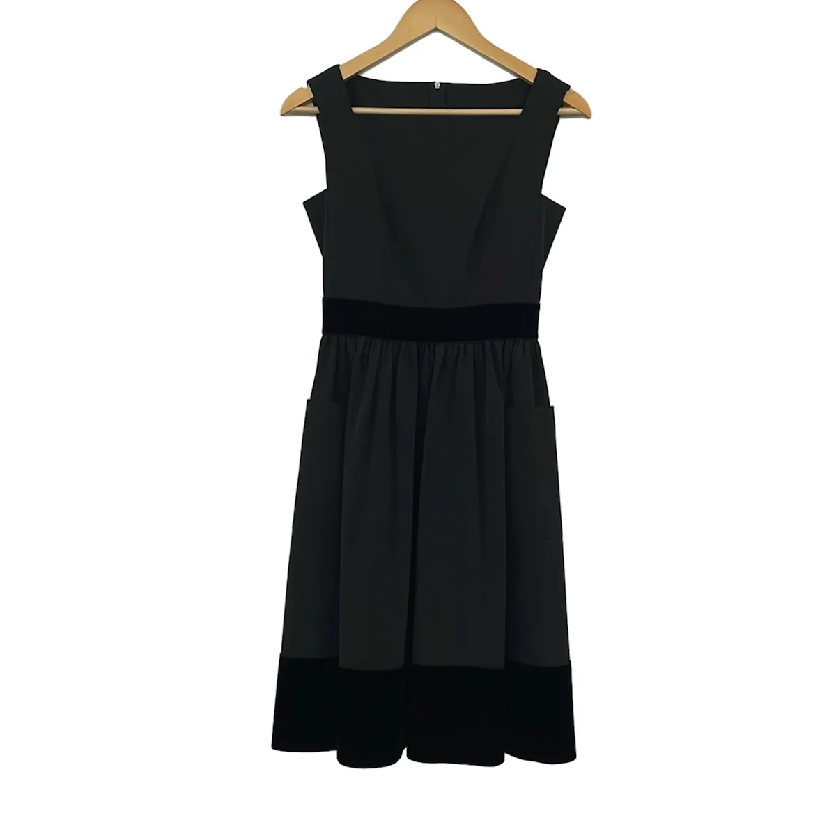 ローゼミューズ Rosé ミューズ offshoulderfrillromper ロゼミューズ