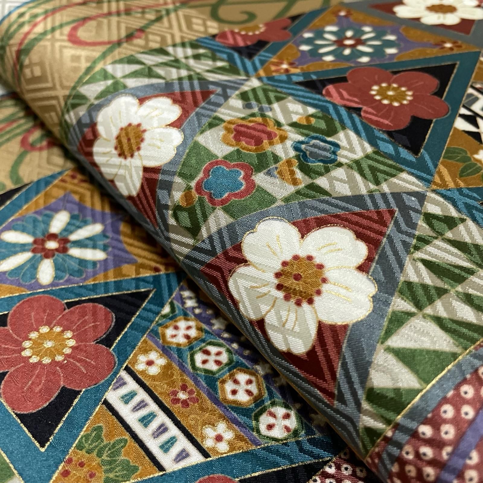 名古屋帯 全通 鱗に花模様 絞り柄 九寸 正絹 着物 X-7981