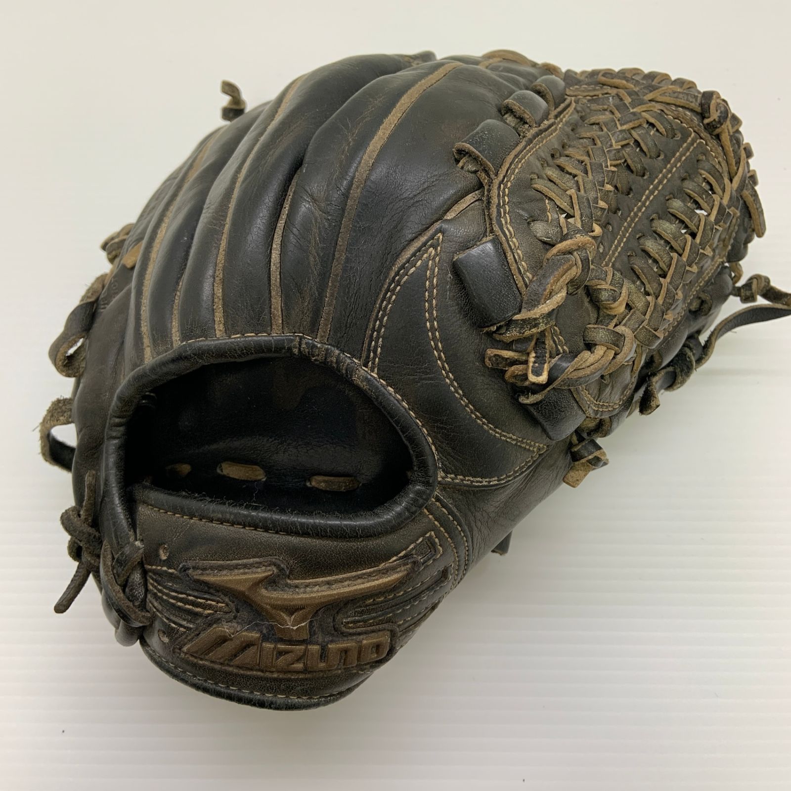ミズノ MIZUNO グローバルエリート Global Elite 2GW11043 硬式 大人 一般 内野手用 グローブ グラブ 右投げ 中古品 野球 9566