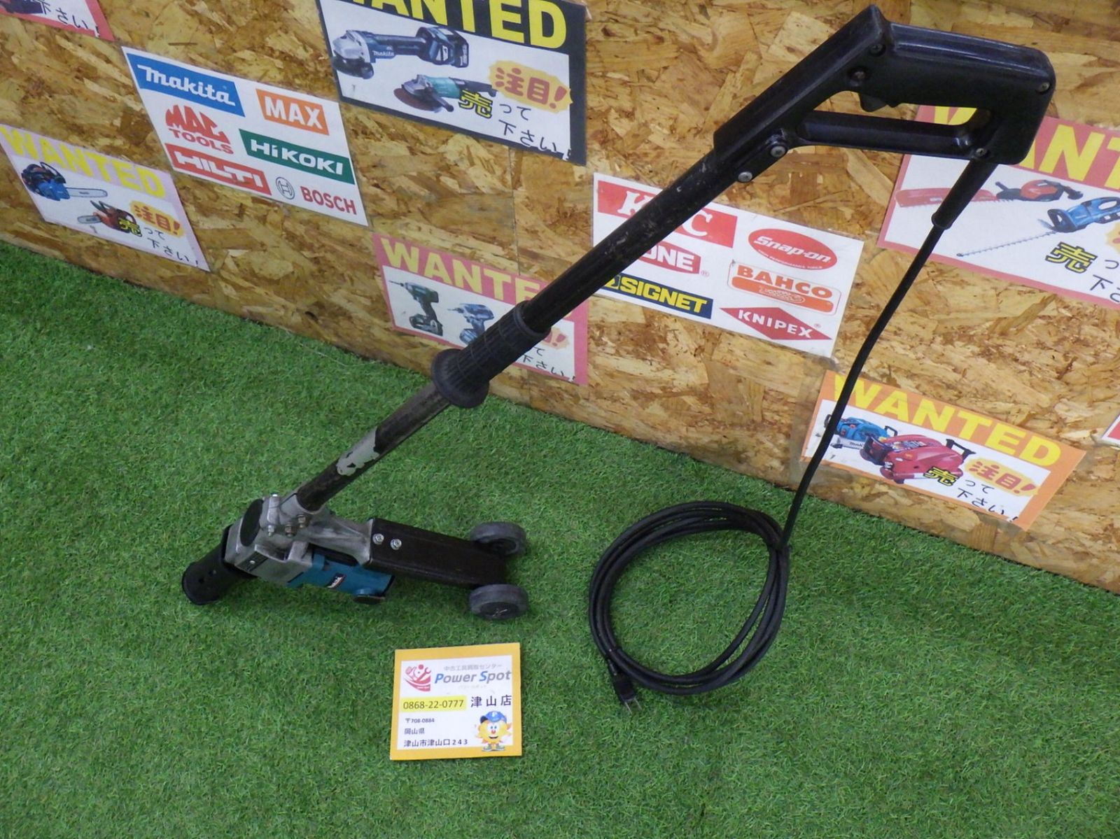 マキタ(makita) 電動ケレン ロングハンドルタイプ (六角シャンク13mm) HK1800L 電動工具 ハツリ 穴あけ 中古品 260828