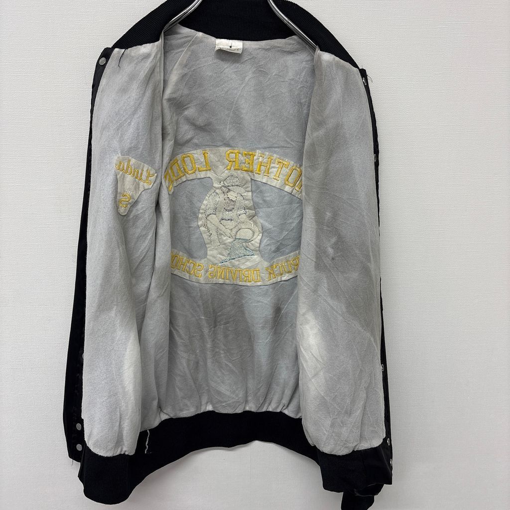 AUBURN SPORTSWEAR】 80～90s USA製 企業 バック刺繍 スタジャン