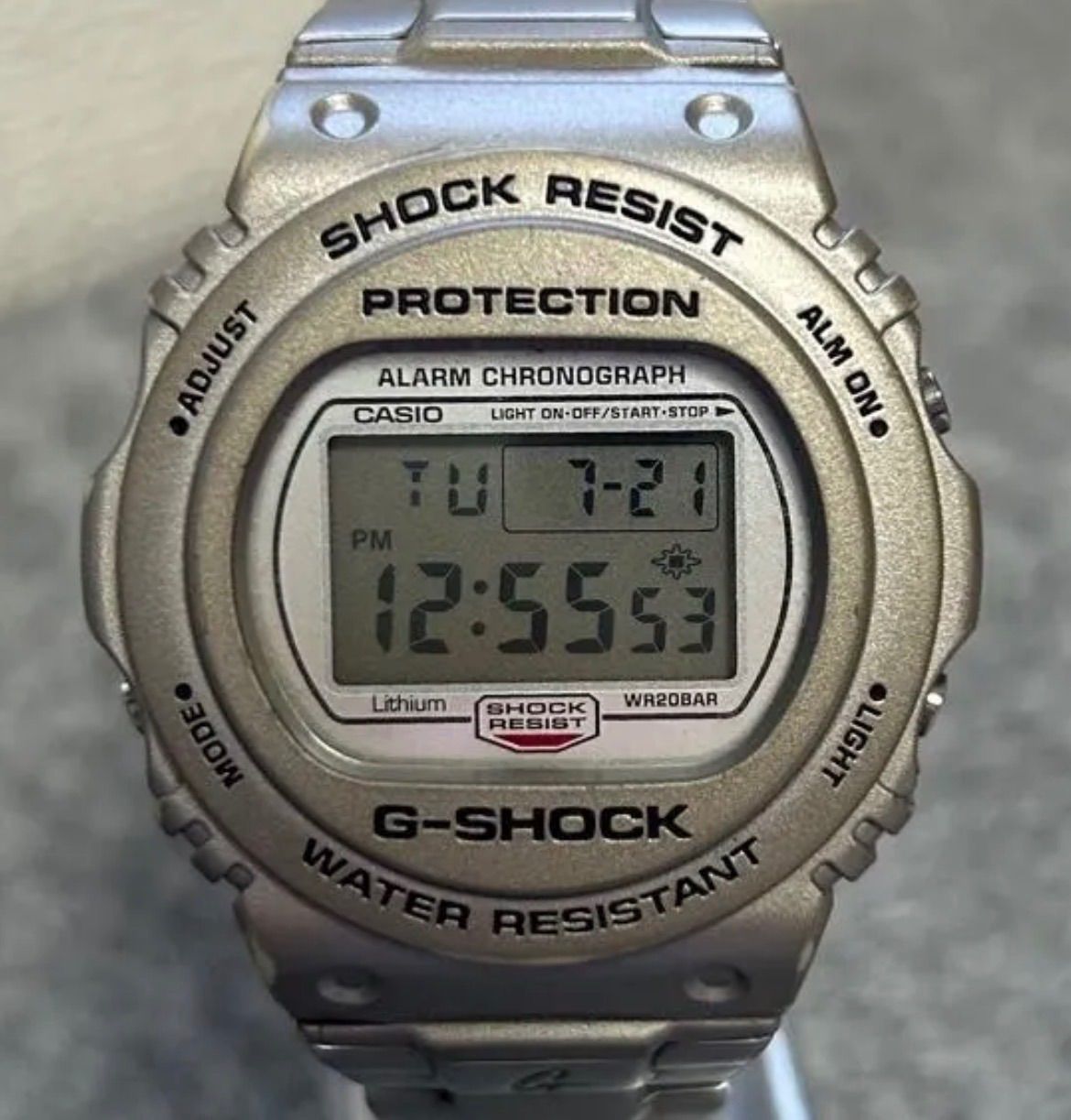 [측면 사용감] G-SHOCK DW-5700D 스팅 모델 메탈 밴드 실버 카시오 리프린트 G-shock