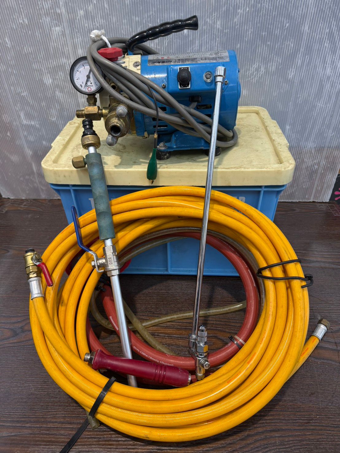 送料無料S06424 キョーワ（Kyowa）　エアコン洗浄機　電動水圧テストポンプ　KY-20A 付属品一式　良品