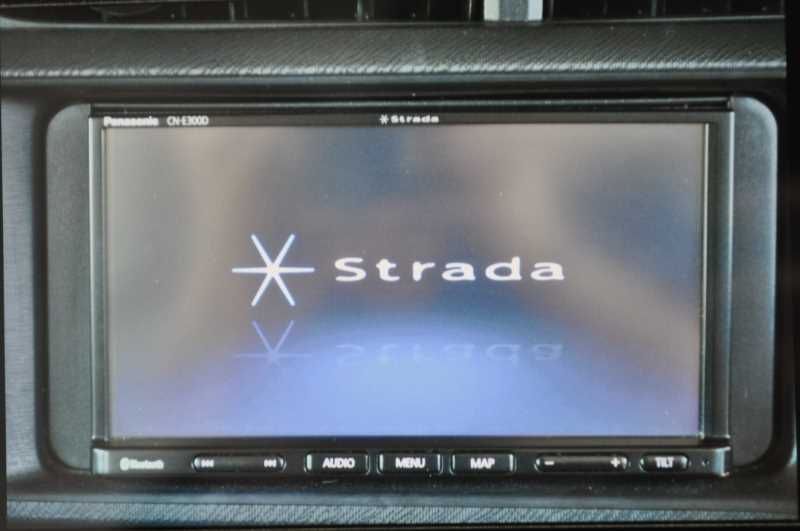 SSDナビ メモリーナビ Strada ストラーダ カーナビ ナビ 地図2017年 CD SD Bluetooth ワンセグ (NHP10) アクア L 前期 CN-E300D s026330B