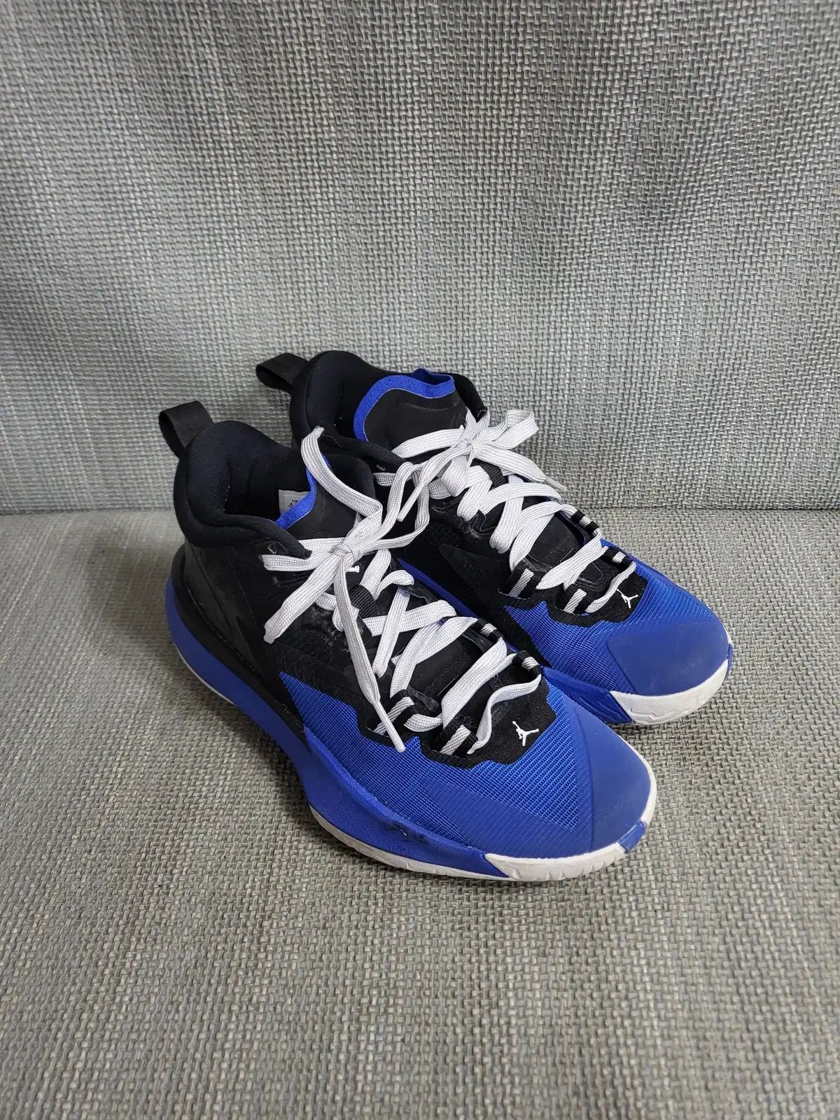 NIKE(ナイキ) ジョーダン ザイオン バスケットシューズ 235