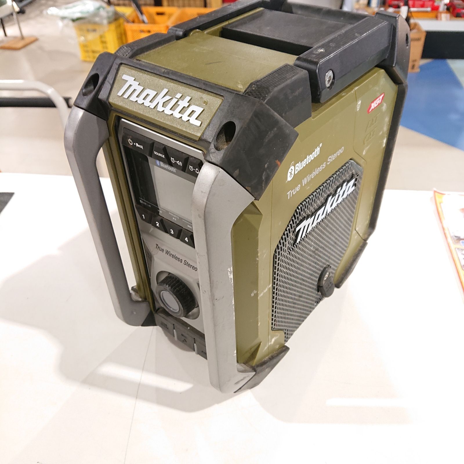 Makita　マキタ　MR005GZ　充電式ラジオ 12,000円
