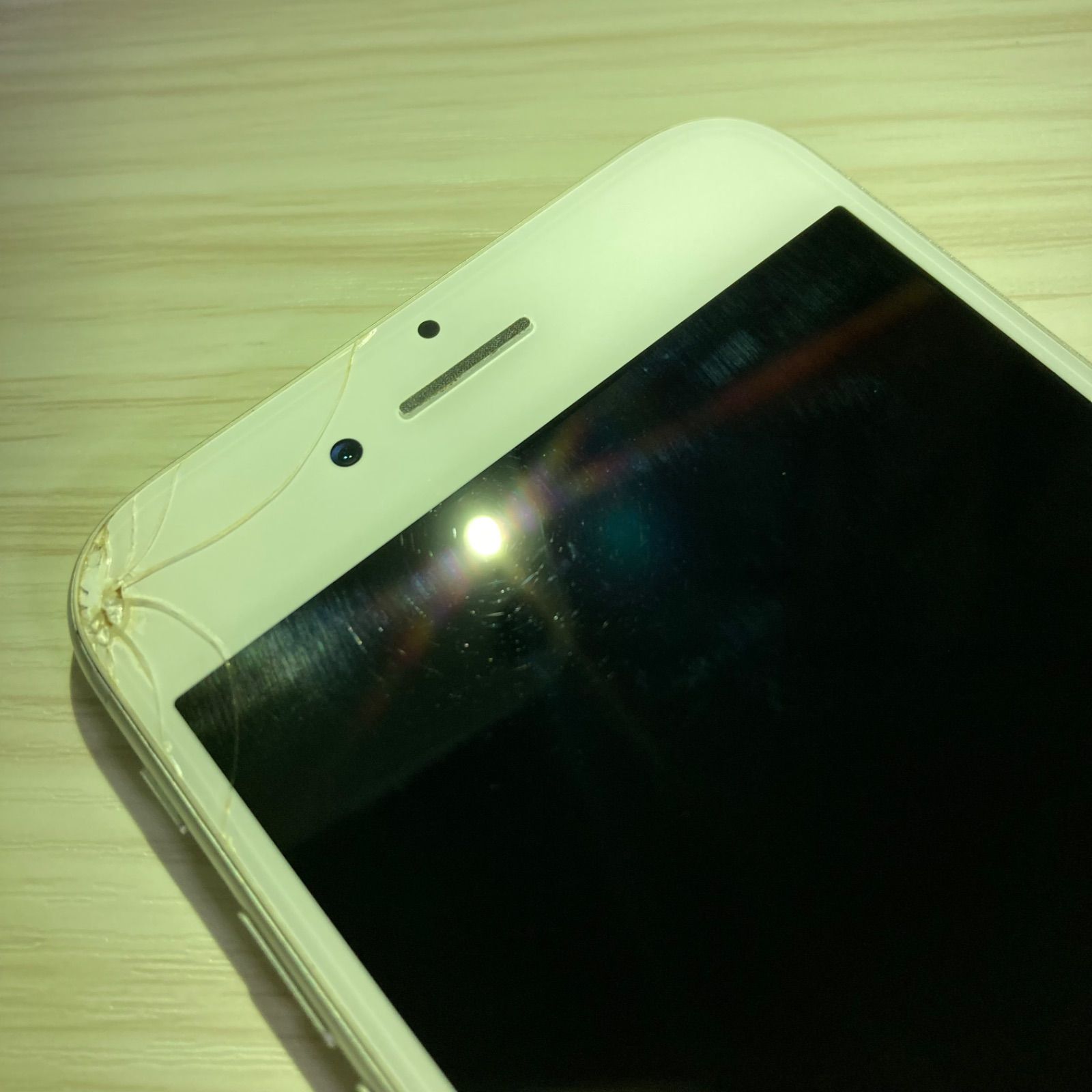 iPhone7 32GB Silver SIMフリー やや傷や汚れあり - メルカリ