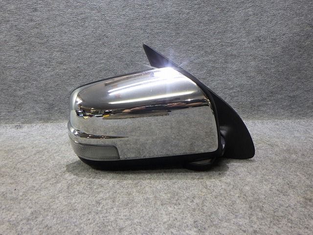 キャラバン　右ドアミラー　E26　VW6E26　メッキ　7P　NV350　96301-5YE4B　260827024