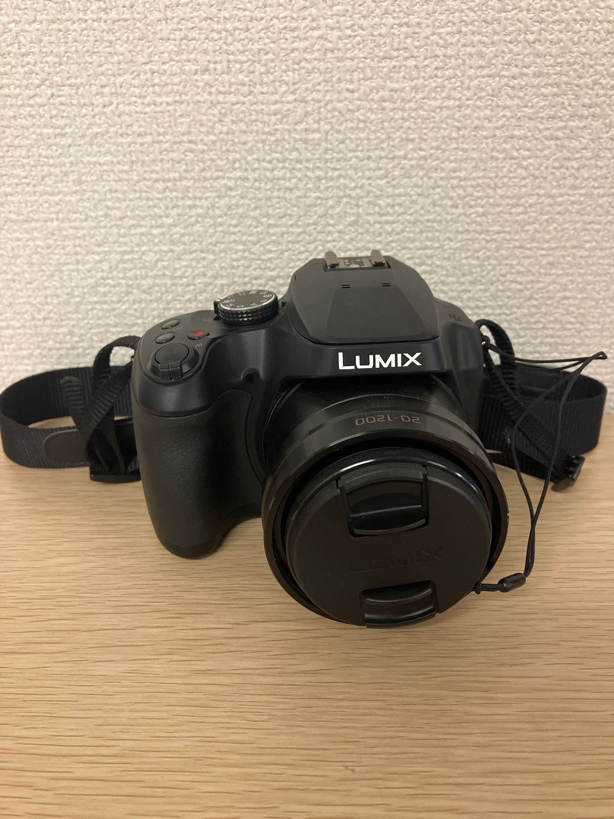 ％【動作未確認】Panasonic パナソニック LUMIX 光学60倍ズーム 4K デジタルカメラ 20-1200mm ケース・ストラップ付【カメラ2】【16】 28,258円