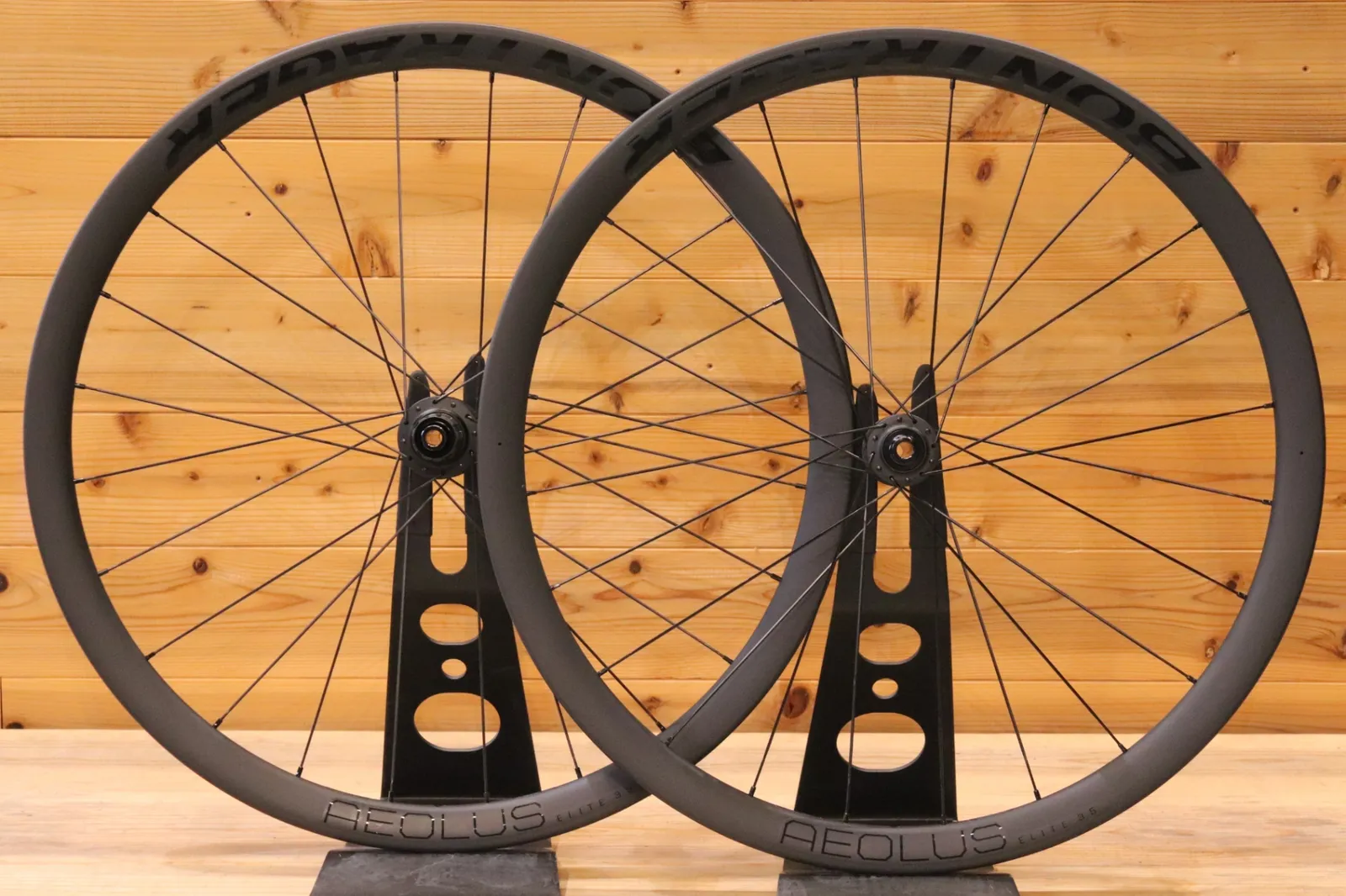 TNI AL300 DT スイス PR1600 ピスト ホイール-wheel 揃 【公式】【公式