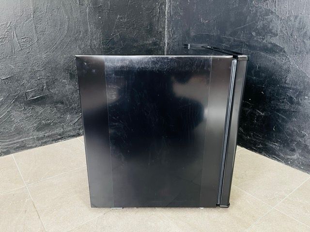 コンフィー ノンフロン冷凍庫 【中古】 comfee RCD40BL1JP(E) 32L 1