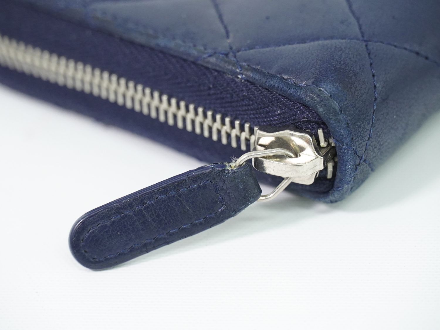 本物 シャネル CHANEL ココマーク マトラッセ ラウンドファスナー 長