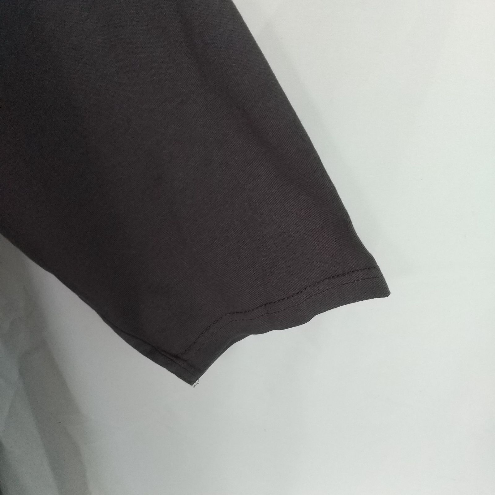 https://assets.mercari-shops-static.com/-/large/plain/2JW8NrUkprJqRoWLwUFmpd.jpg@jpg