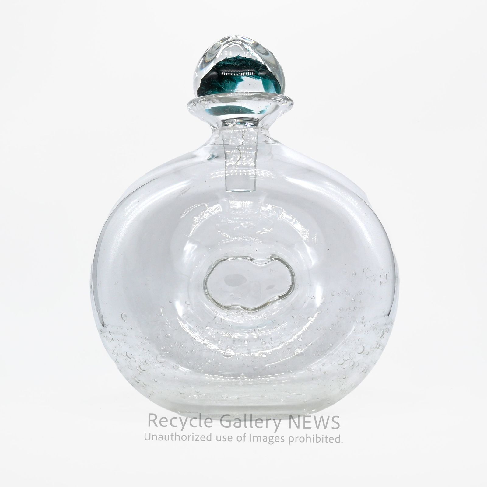 ● Art Glass Decanter Single Flower Motif & Bubble Design 