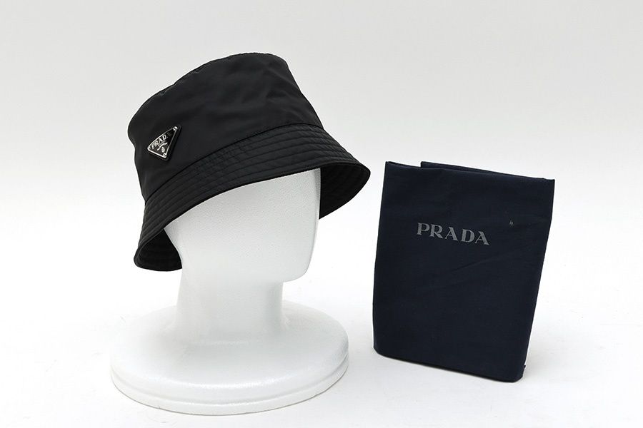 プラダ / PRADA Re-Nylon トライアングル ロゴ バケットハット 2HC137