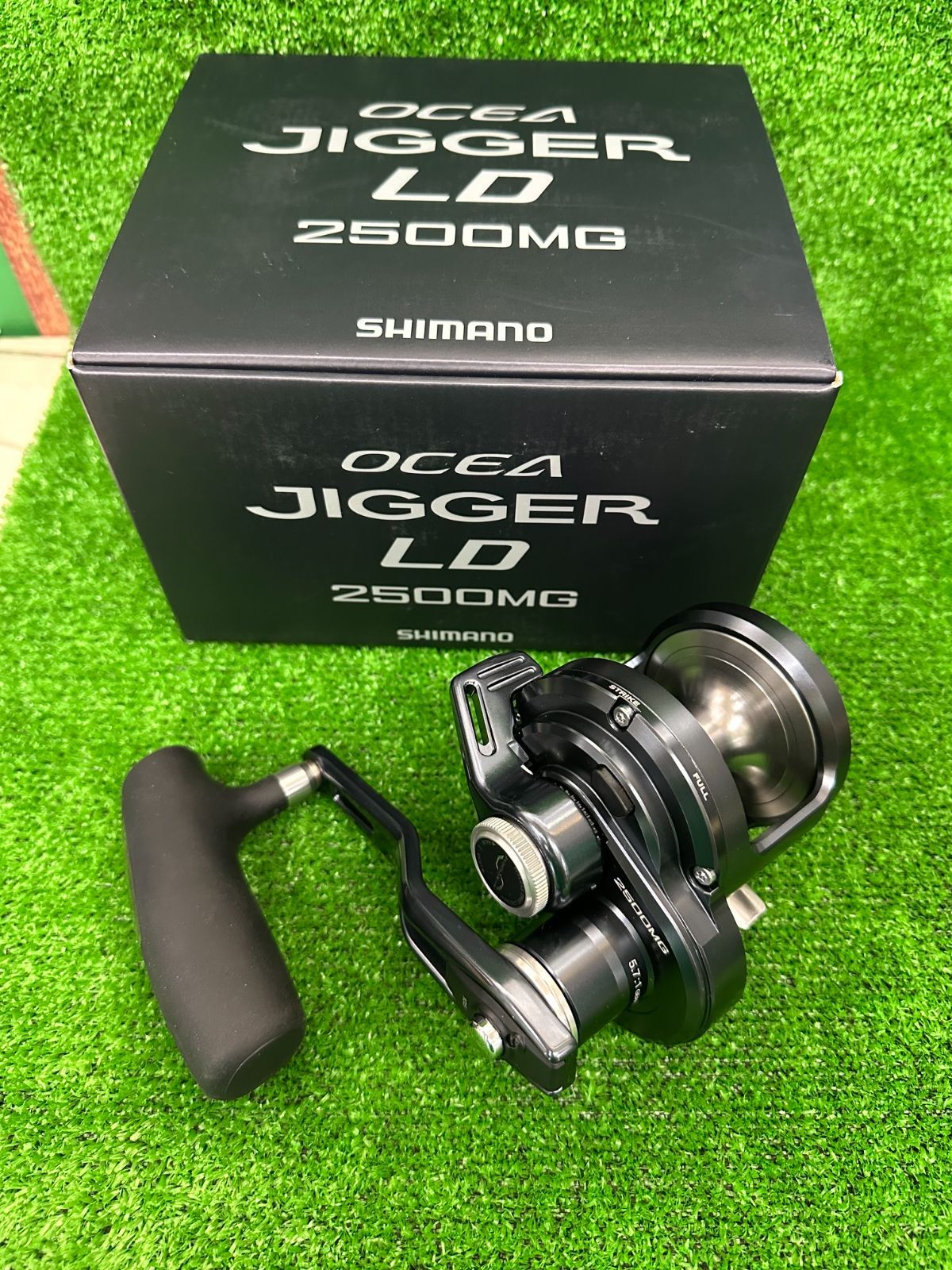 シマノ　24オシアジガーLD　2500MG　（三田店　併売）