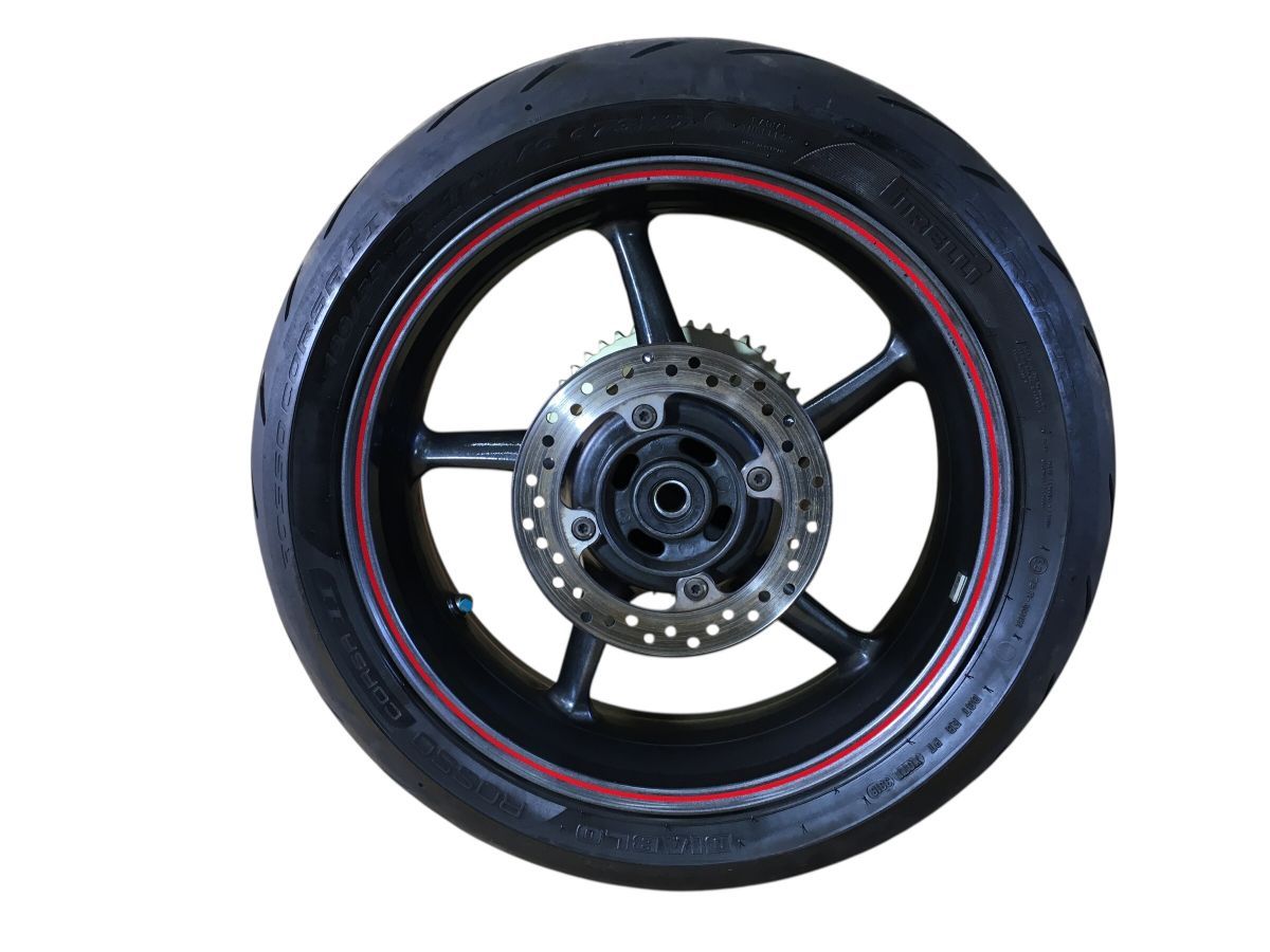 トライアンフ　デイトナ675R　09-13年モデル　リアホイール　レストア　組み換え　流用　ストック　ＯＨベースにも（中古）2974-Z5171