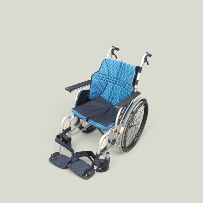 送料無料（一部地域を除く）　アルミ自走車いす　ウルトラ　NA-U2W 　　ts-26-0831-01