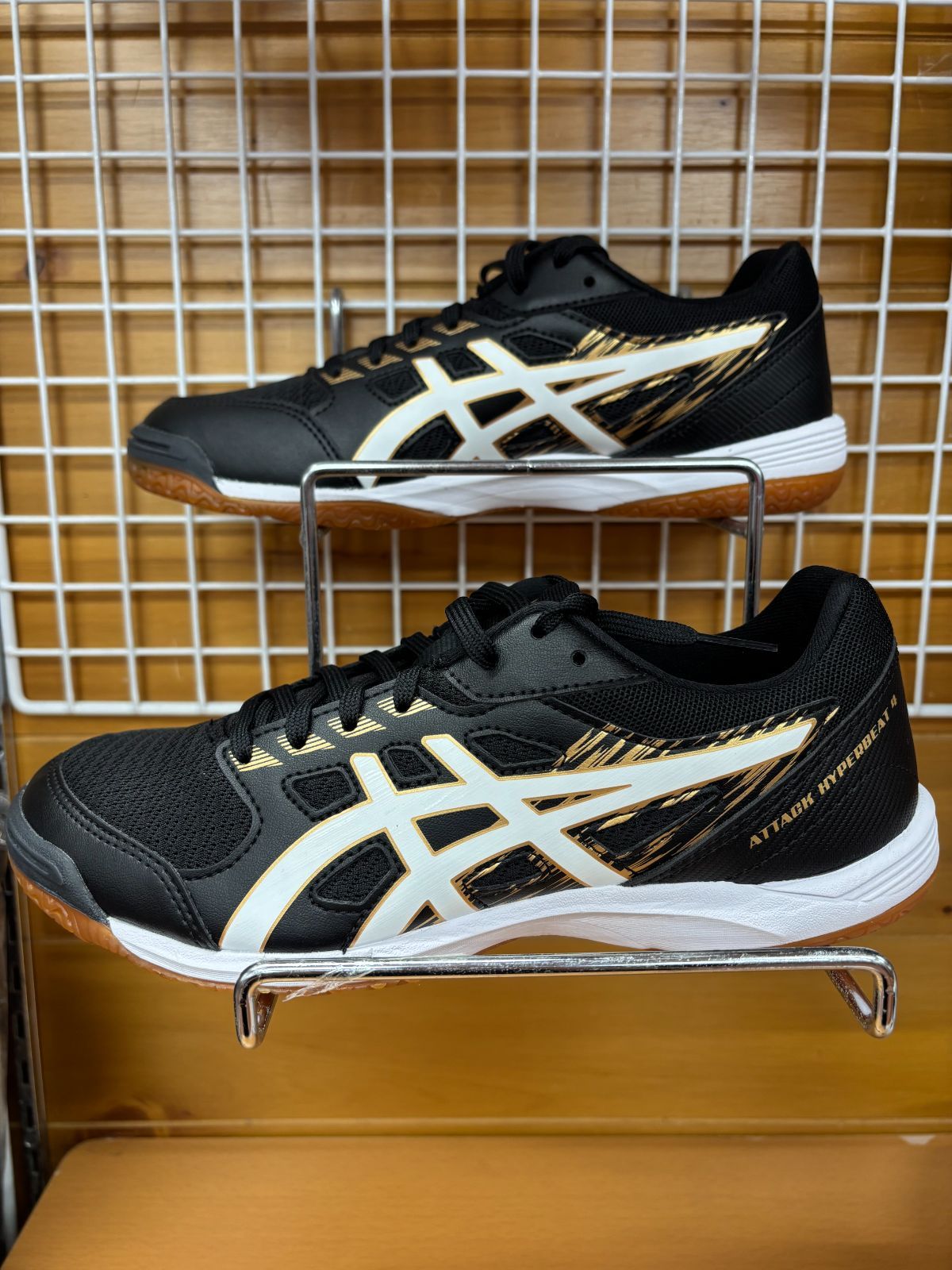 アシックス asics 卓球シューズ ATTACK HYPERBEAT4 アタックハイパービート4(1073A056 001)※サイズ別有