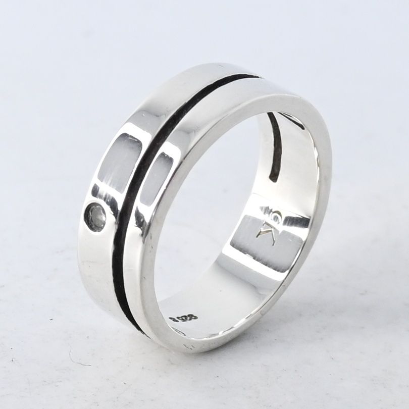 https://assets.mercari-shops-static.com/-/large/plain/2JW9HmszgfTcWv3pGWZL36.jpg@jpg
