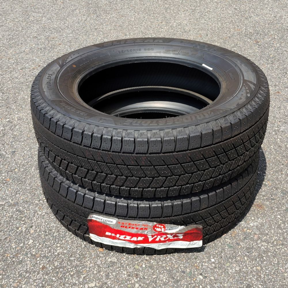 新品未使用倉庫保管品 スタッドレスタイヤ ブリヂストン BLIZZAK VRX3 185/65R15 88Q 2021年製 2本