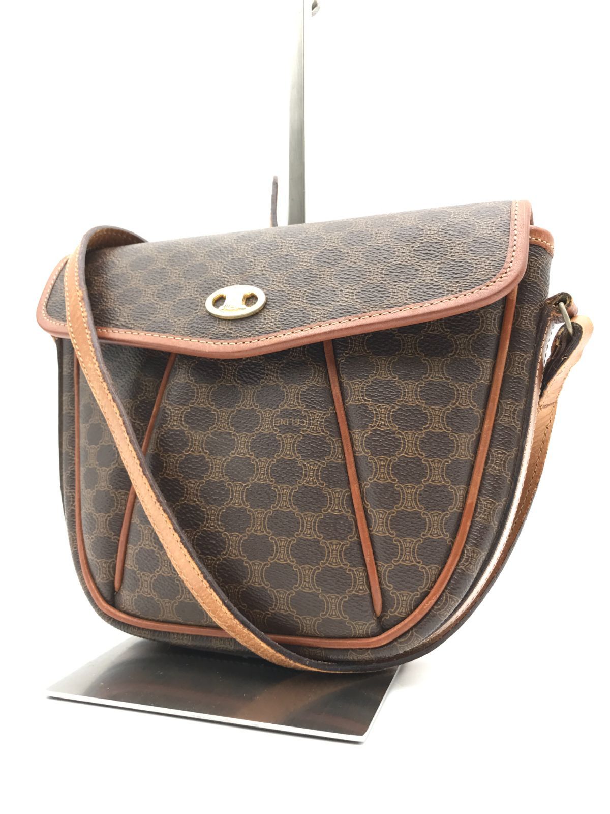 CELINE　セリーヌ　ショルダーバッグ　クロスボディ　マカダム　レザー　3149