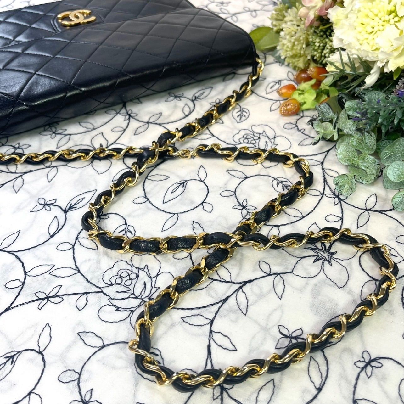CHANEL シャネル【美品】ココマーク マトラッセ チェーンショルダー
