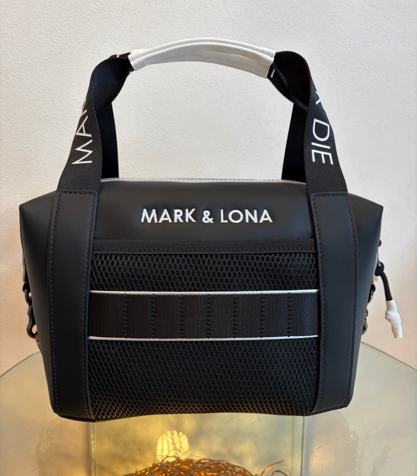 ☆NA6563 未使用！2026現行モデル！ MARK&LONA マーク＆ロナ カート