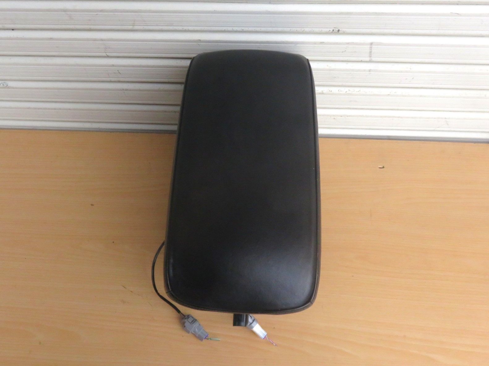 LK2010* セルシオ UCF30/前期 センターコンソールボックス 黒革レザー調 アームレスト 収納 /純正 58920-50120 /UCF31　※小傷 9,360円