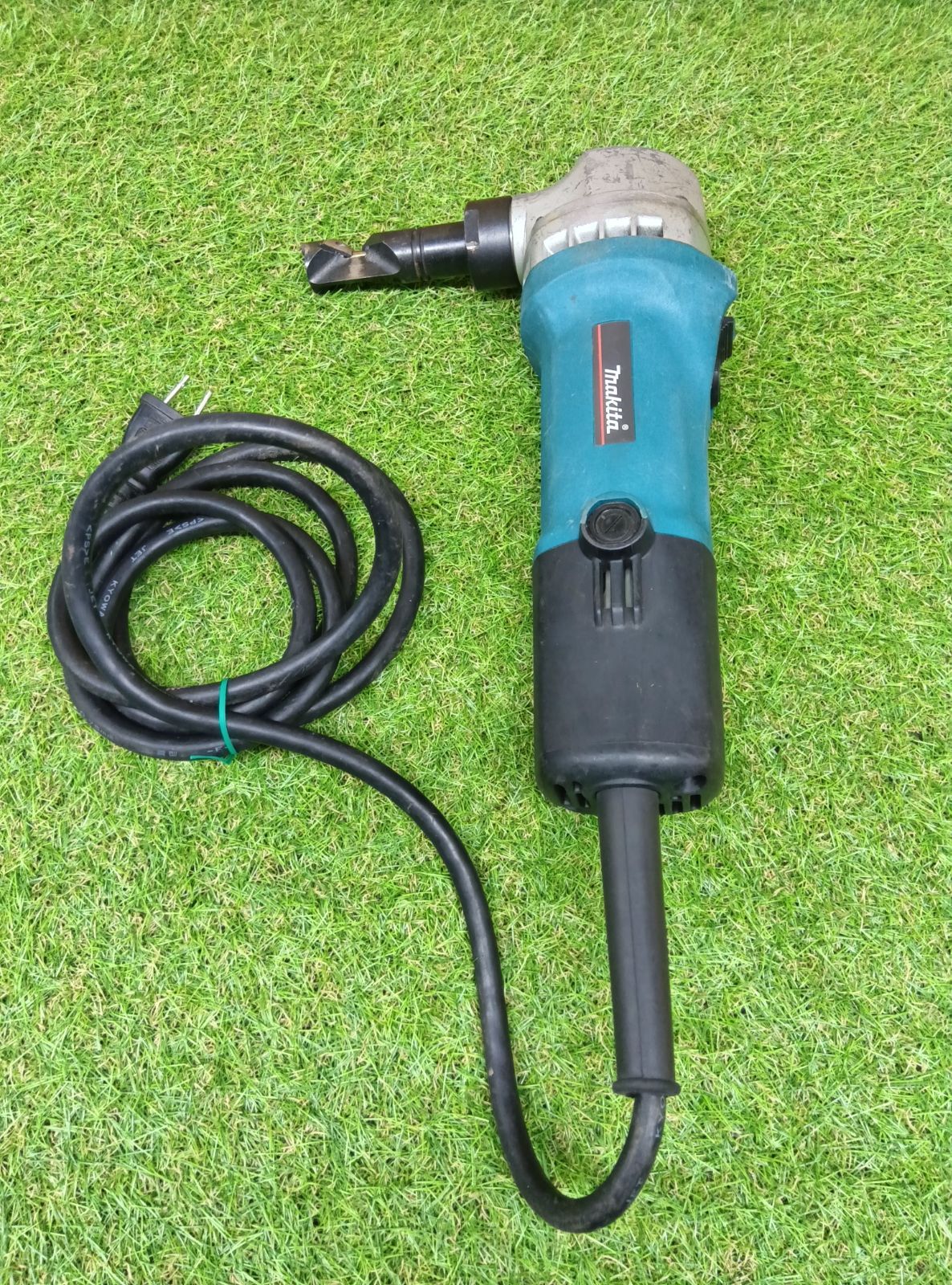 中古品　マキタ　ニブラ　JN160