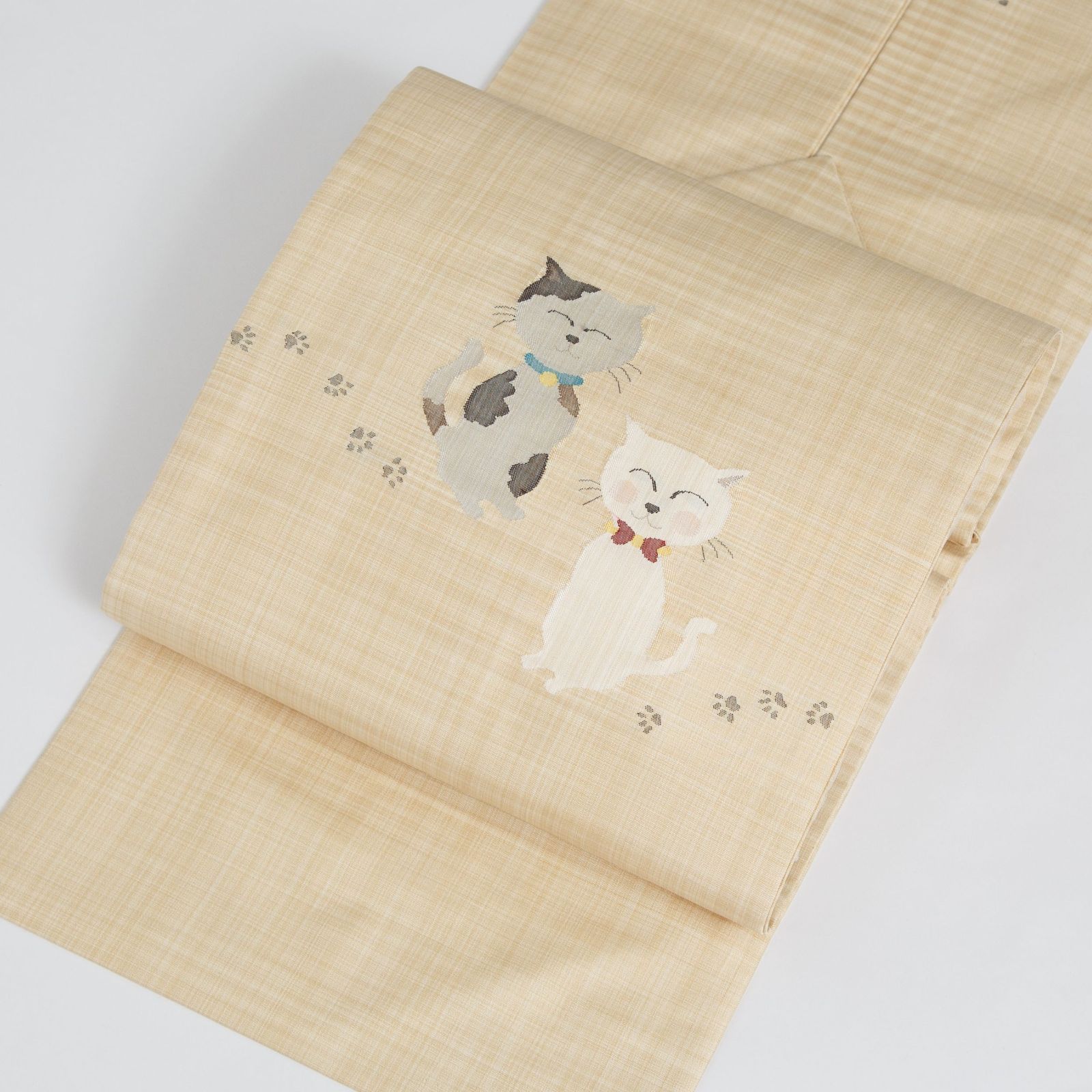★ 全品対象！クリアランスクーポン配布中＆最短当日発送 ★ 正絹 中古超美品 織りの帯 九寸名古屋帯 猫柄 肉球 お仕立て上がり 長さ3.65m 帯幅30.5cm カジュアル帯 クーポンでお得！ じゃれ合う猫と肉球の跡がかわいい、普段使いの織り帯