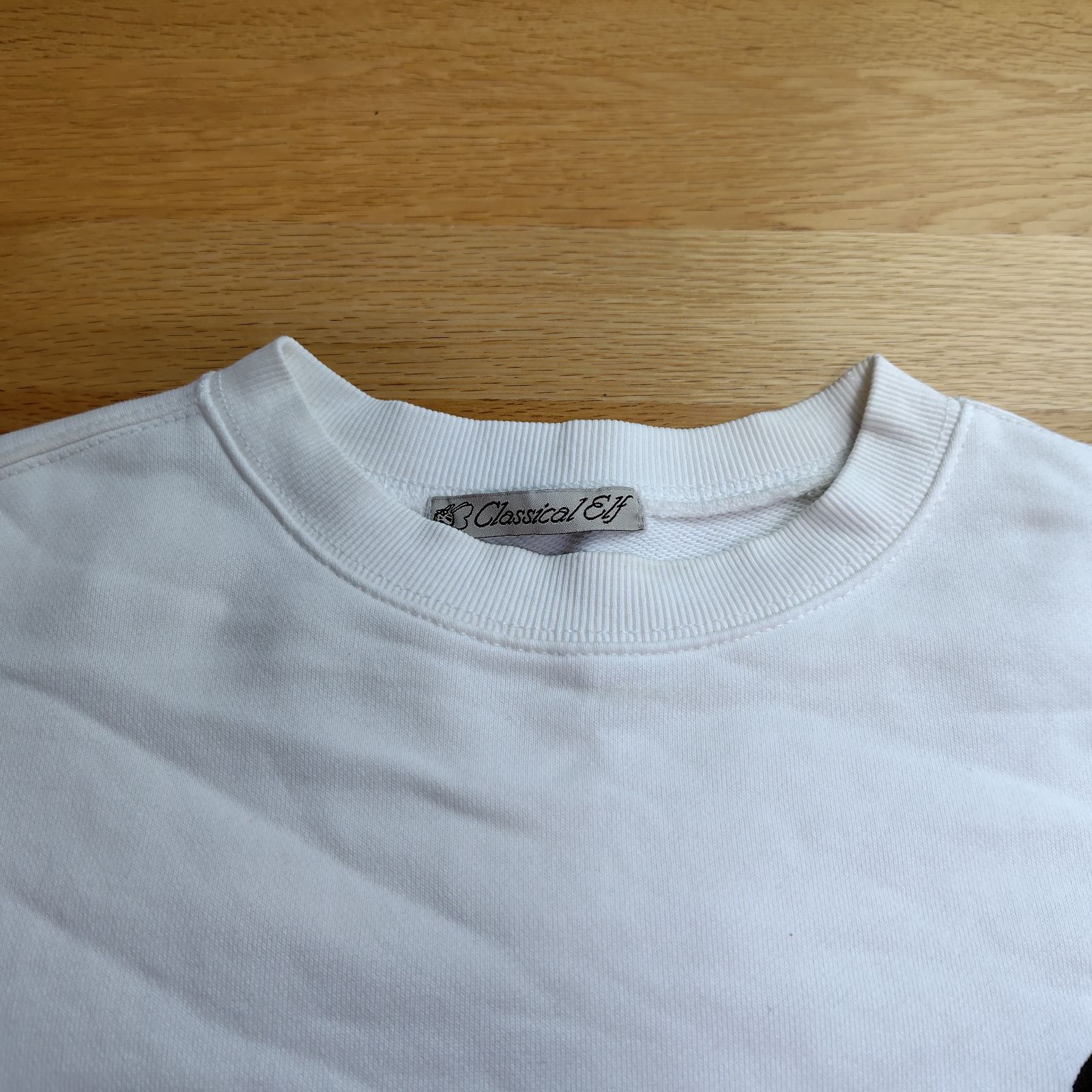 https://assets.mercari-shops-static.com/-/large/plain/2JWBWDUhiNzTBs3hEk73P6.jpg@jpg
