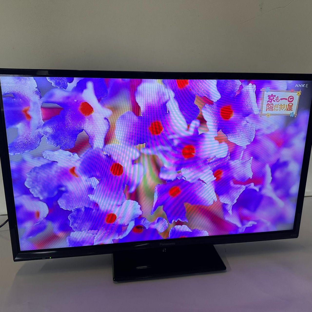 すぐ視聴できます/スタンド付】パナソニック 32型テレビ ビエラ B-CAS
