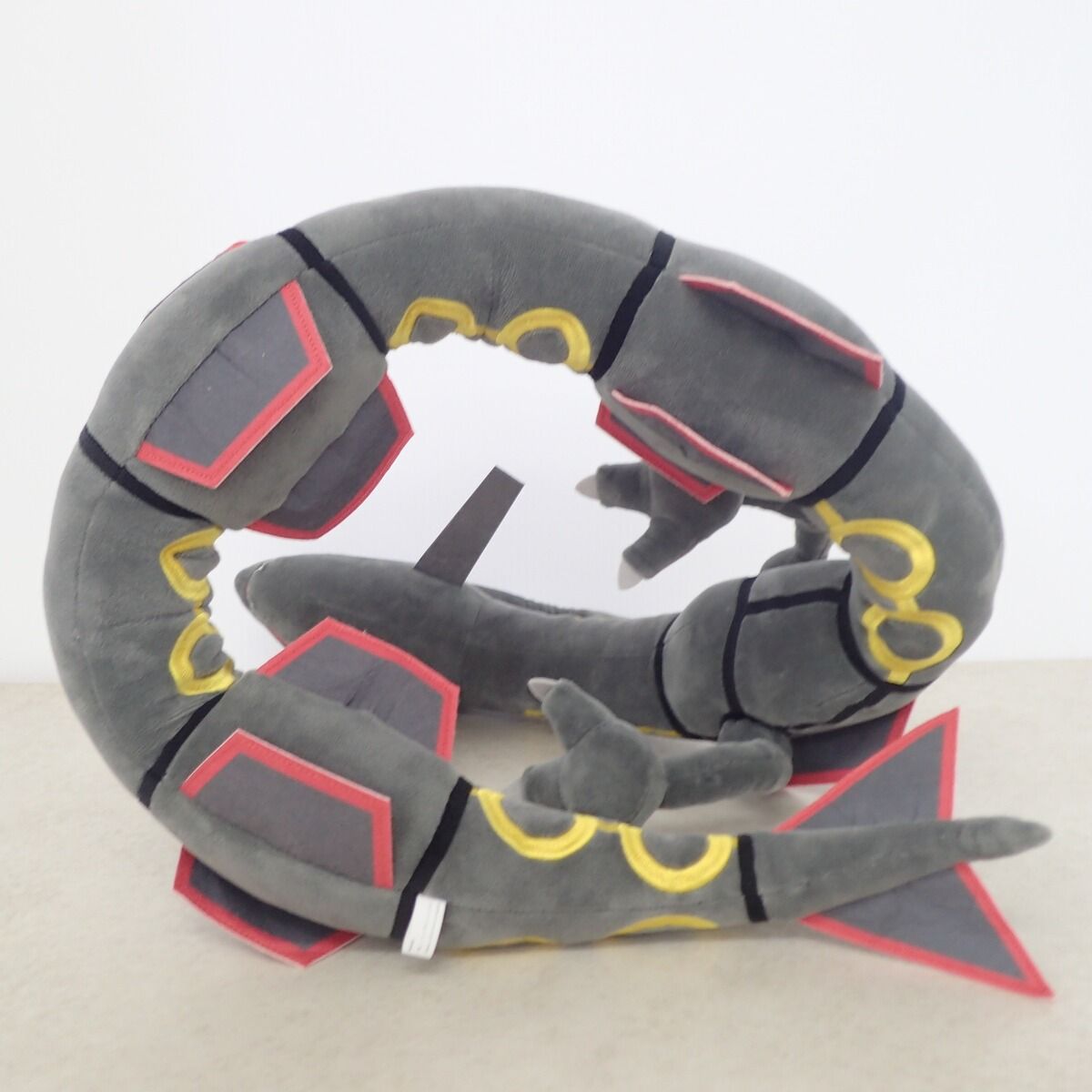 ポケモン 一番くじ A賞 黒いレックウザ 抱きぬいぐるみ 紙タグ無