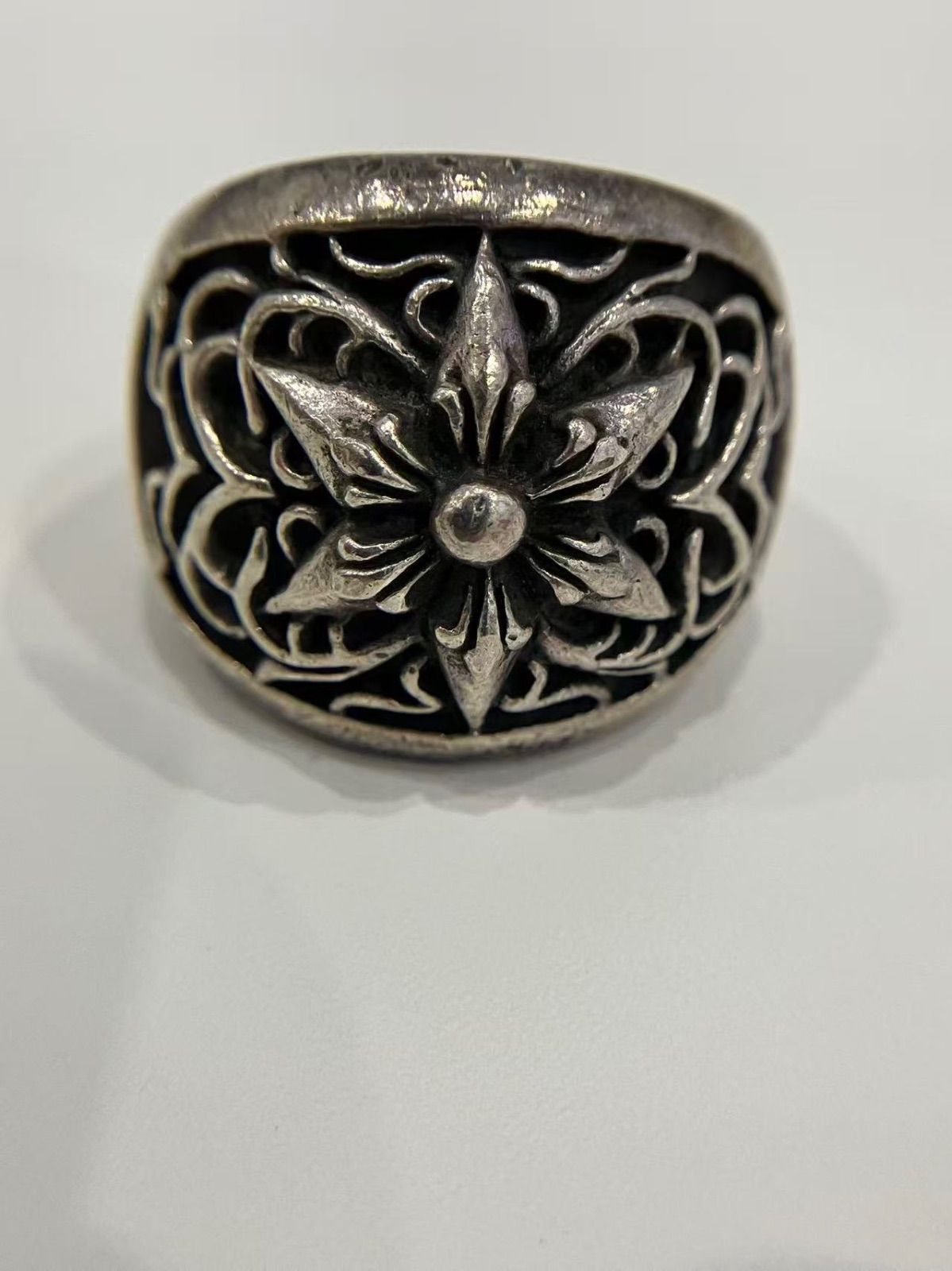 最終値下げCHROME HEARTS（クロムハーツ) CLSSC OVAL STAR クラシック