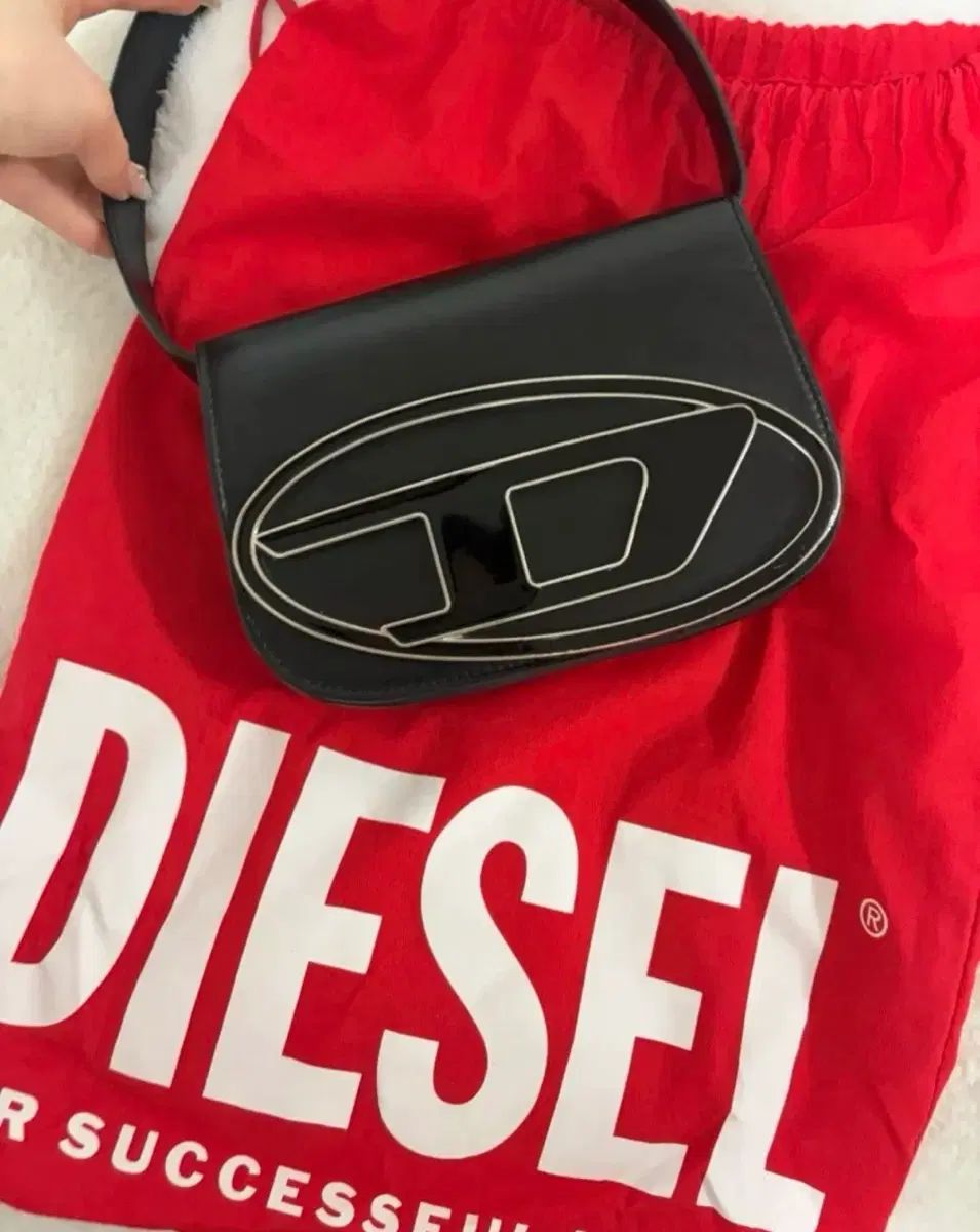 DIESEL(ディーゼル) 숄더백(ショルダーバッグ) ブラック 29,168円