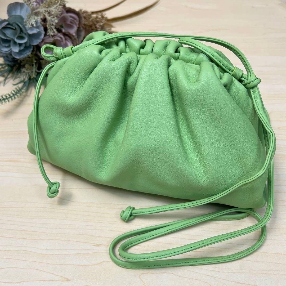BOTTEGA VENETA ボッテガヴェネタ ミニザポーチ アシッドグリーン レザー ショルダーバッグ ポーチ ミニバッグ