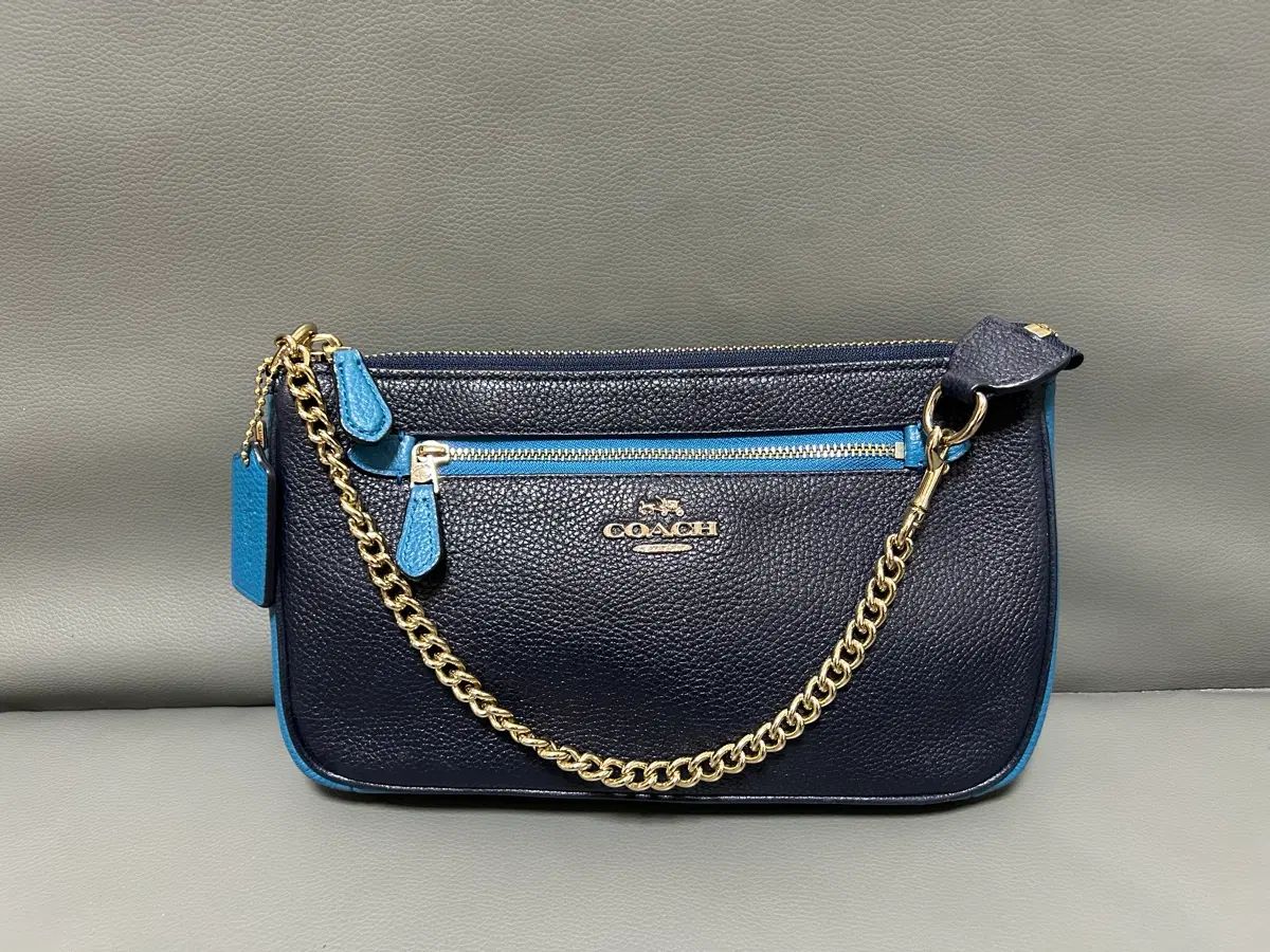 COACH トートバッグ 9,371円