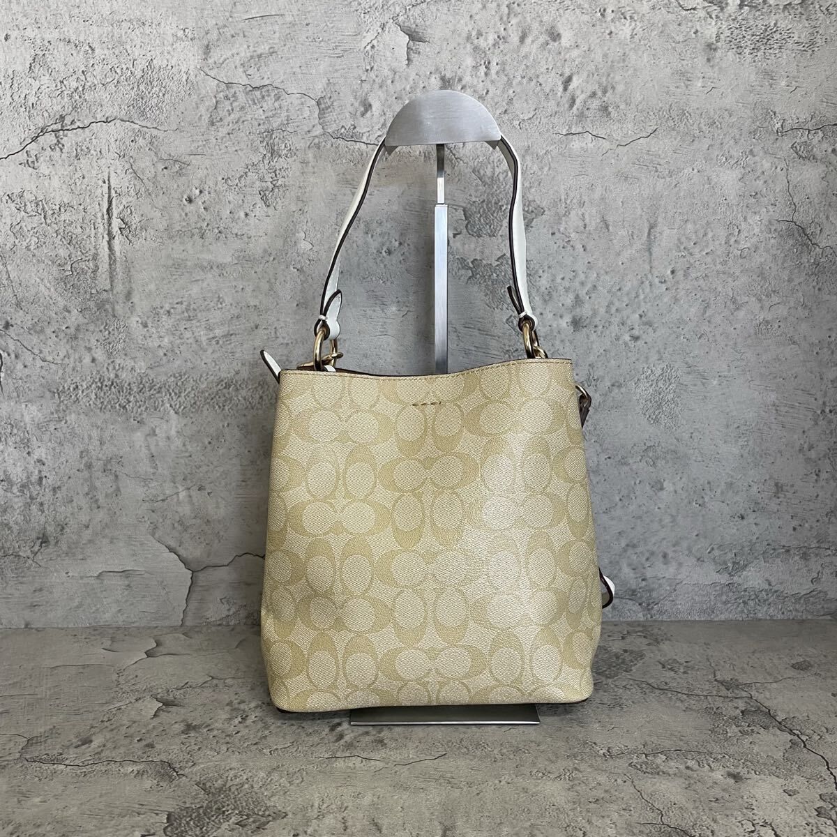 美品 COACH コーチ 2way ショルダーバッグ モリー シグネチャー PVC 