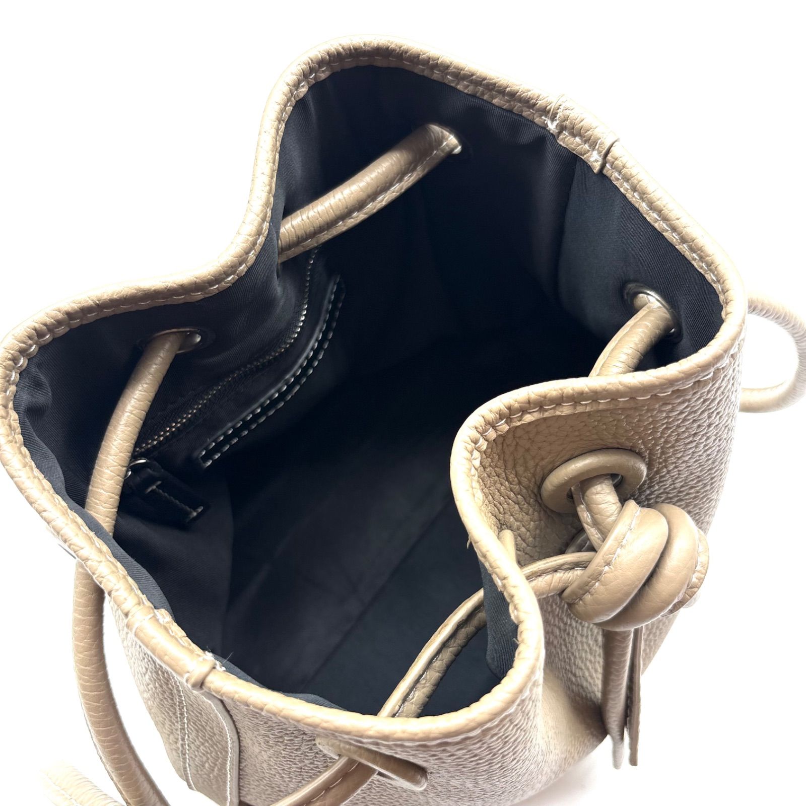 ヴァジック BOND MINI ハンドバッグ トープ レザー 巾着 美品✨】VASIC Bond Mini Leather Handbag Taupe ヴァジック 巾着