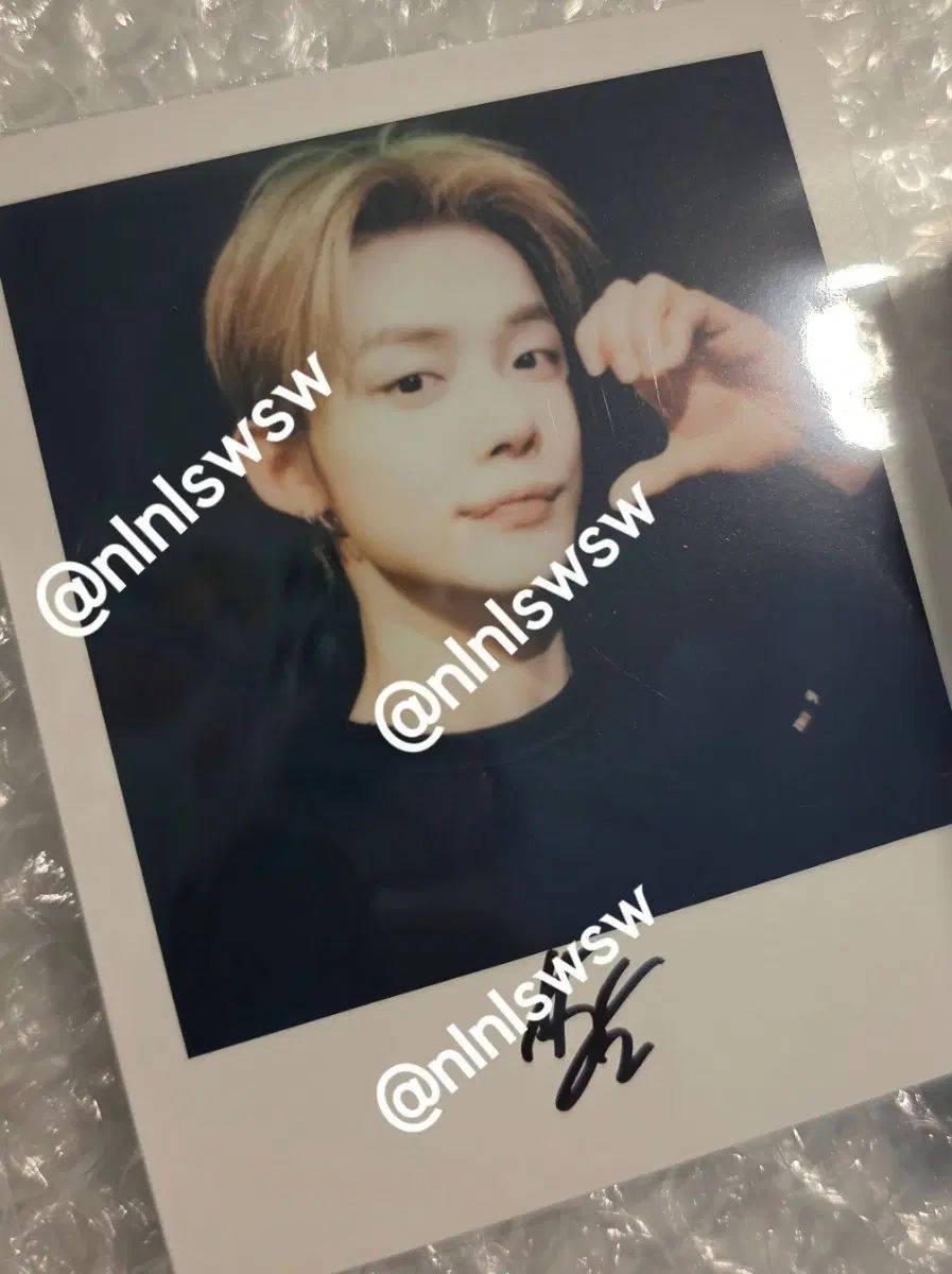TXT ヨンジュン(YEONJUN・チェヨンジュン) サイン入りポラロイド 49,875円