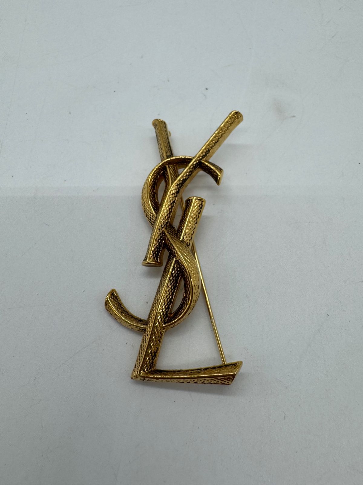 【超美品】 SAINT LAURENT PARIS サンローランパリ YSL カサンドラ ブローチ P3636 28,600円