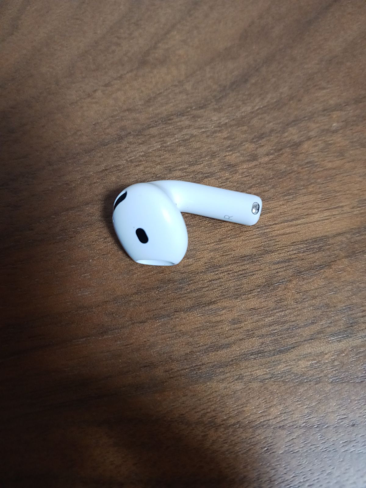 正規品）AirPods 第4世代 右耳のみ ノイズキャンセリング無しモデル