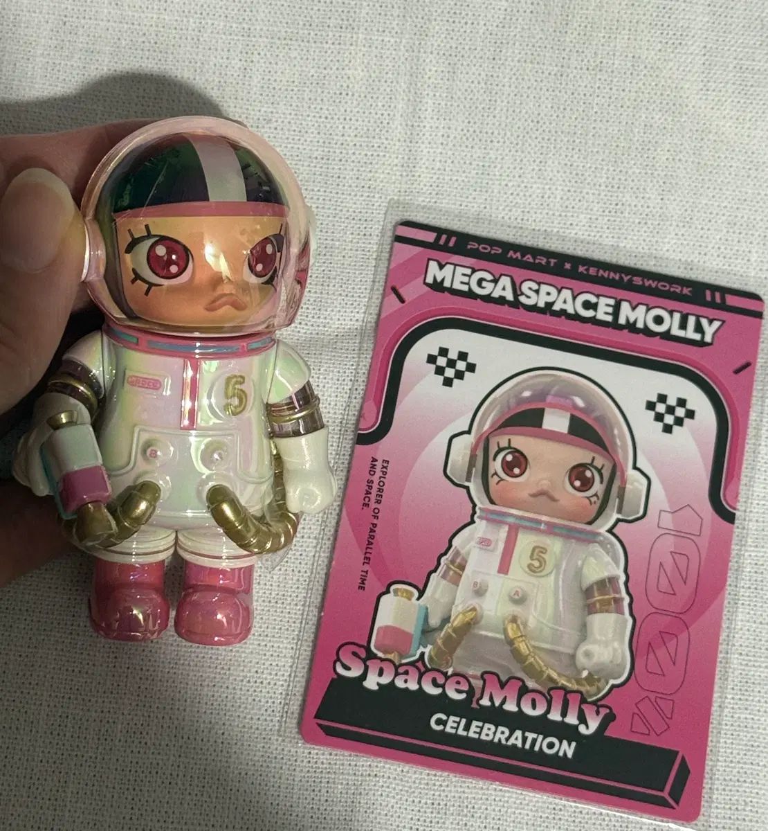 ポップマート 正規品 MEGA スペース MOLLY Secret Honey 100% シリーズ4 シェラブレエーション