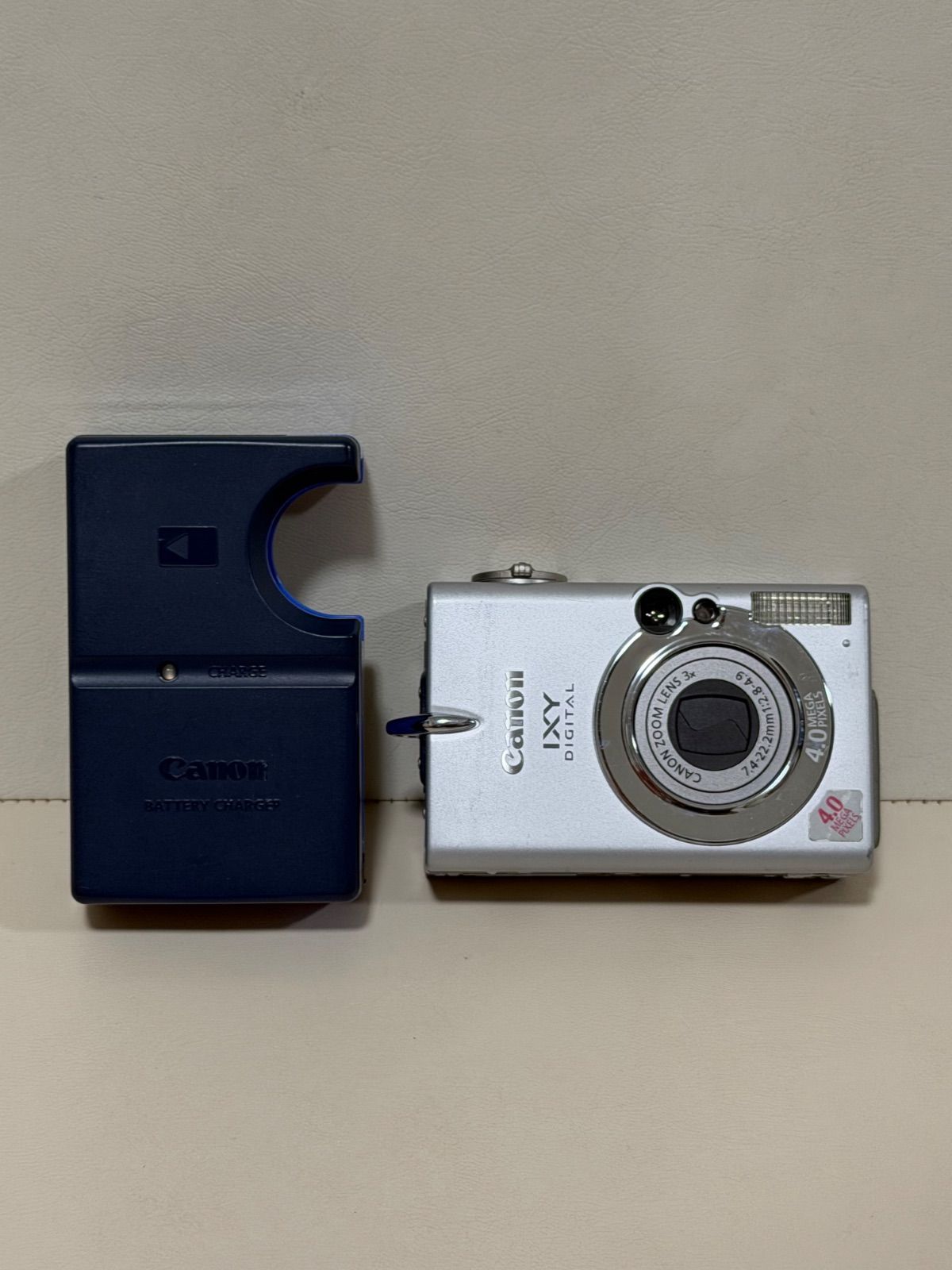 캐논 IXY DIGITAL 400 PC1038 컴팩트 디지털 카메라 4.0MP 실버 (정품 충전기 작동 미확인)