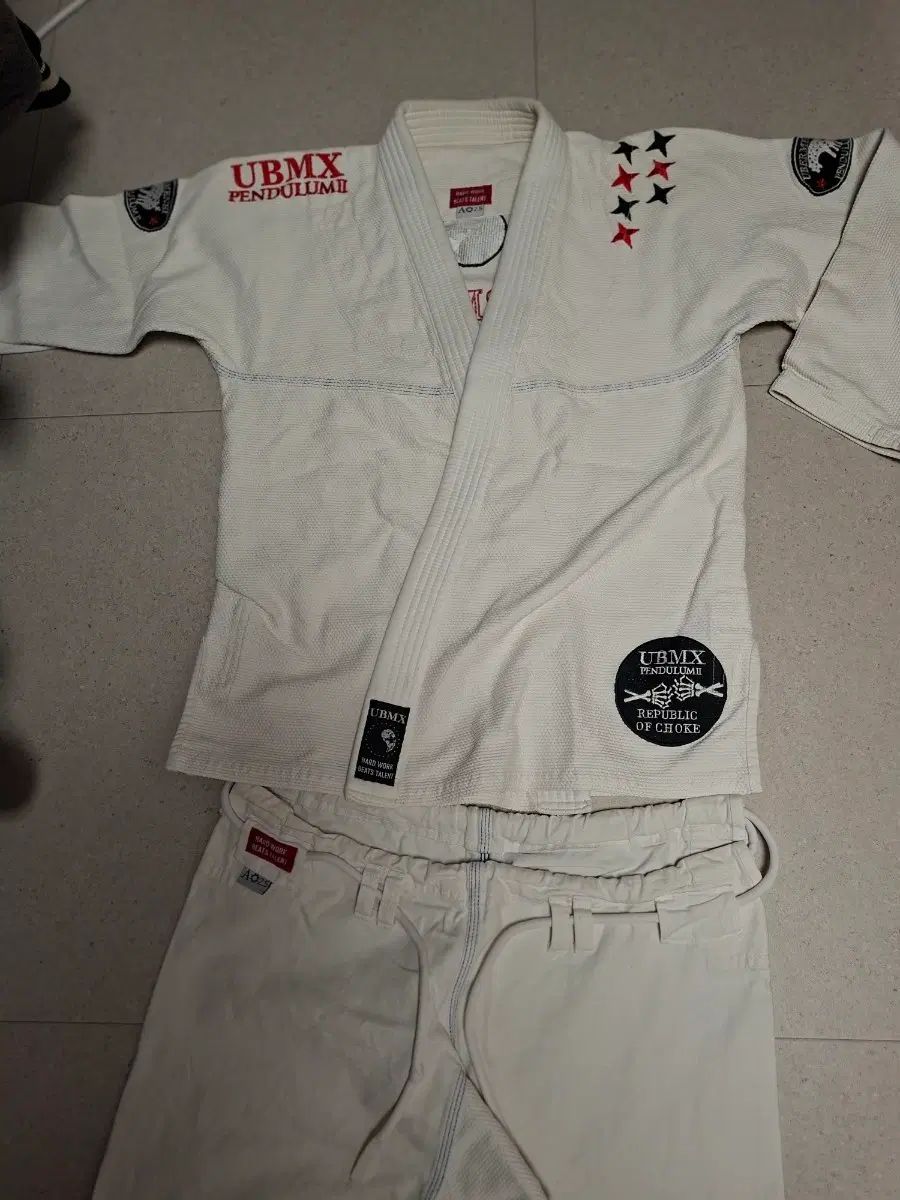ウーバーメンシ ファン ペンデュラム2 白 柔術 Jiu-Jitsu 柔道着 A2 5