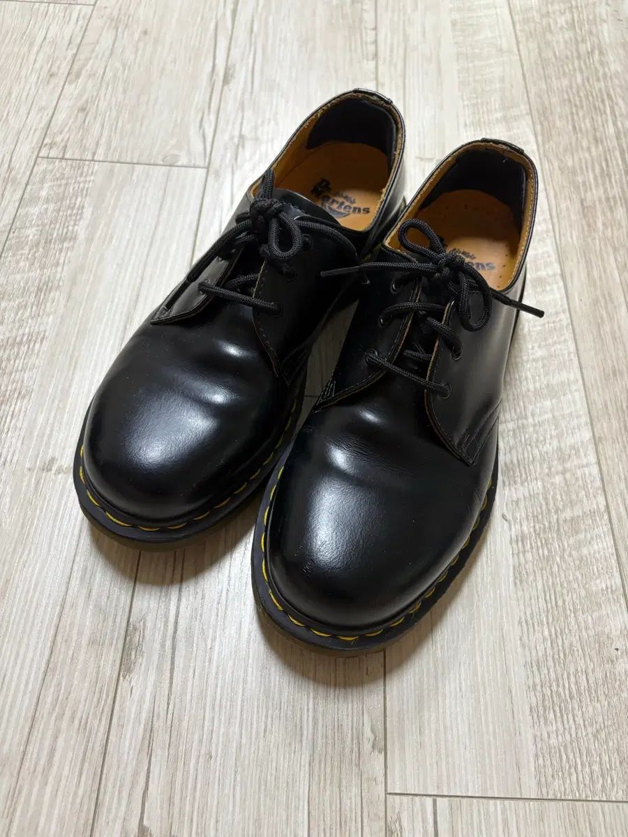 DR. MARTENS ドクターマーチン 1461 3ホール スムース 270